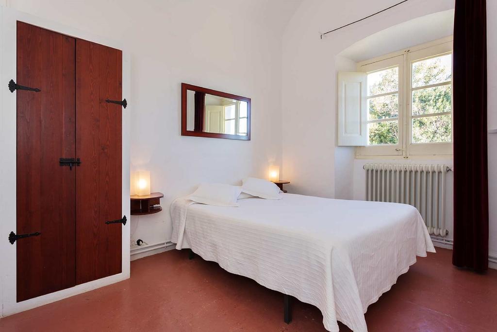 Can Felicia Hotel Beuda Quarto foto